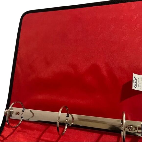 Case-It Red & Black Daily Use Binder with Mesh Pocket - Picture 5 of 7